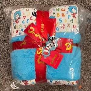 Posh Peanut Blue Musical Notes Fleece Blanket